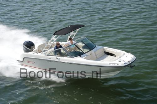Boston Whaler 230 Vantage beoordelingen en specificaties